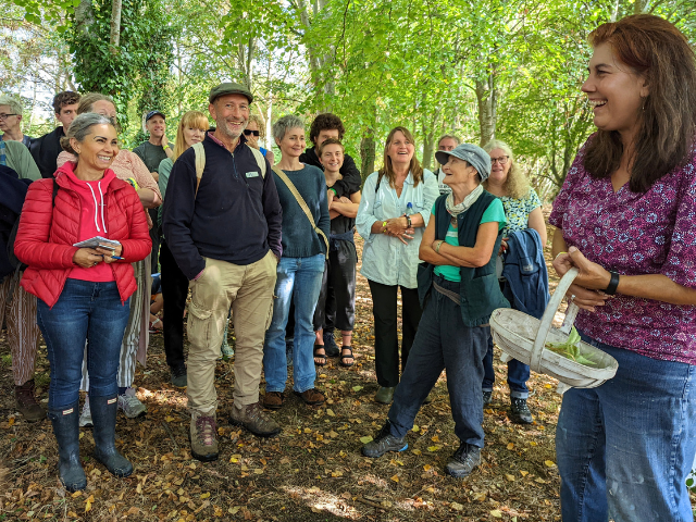 Jo leading foraging session