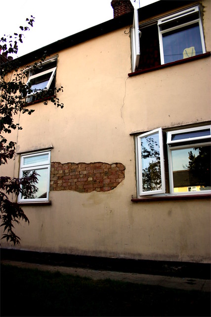 Front of the house in 2006